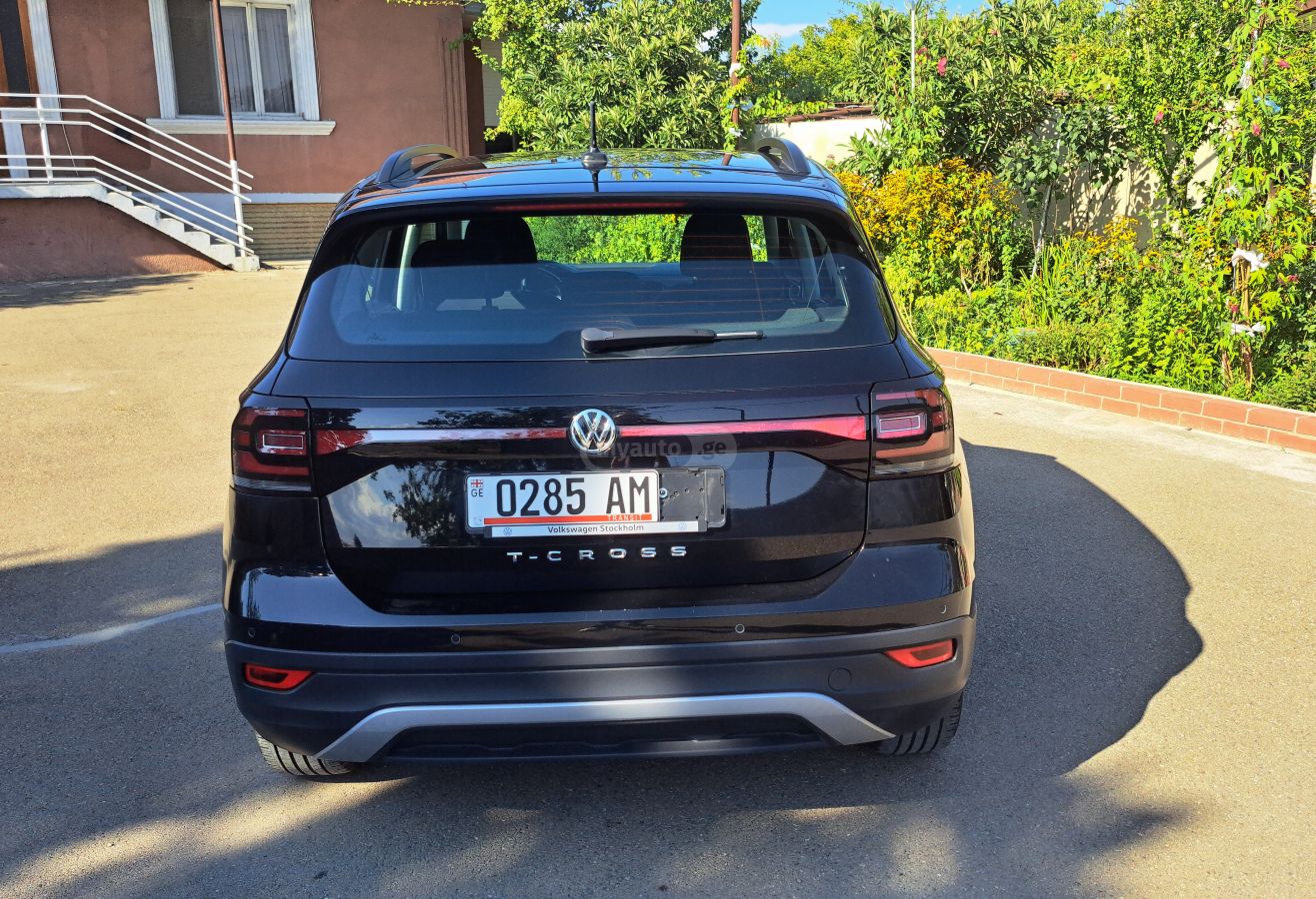 Volkswagen T-Roc - фото 2