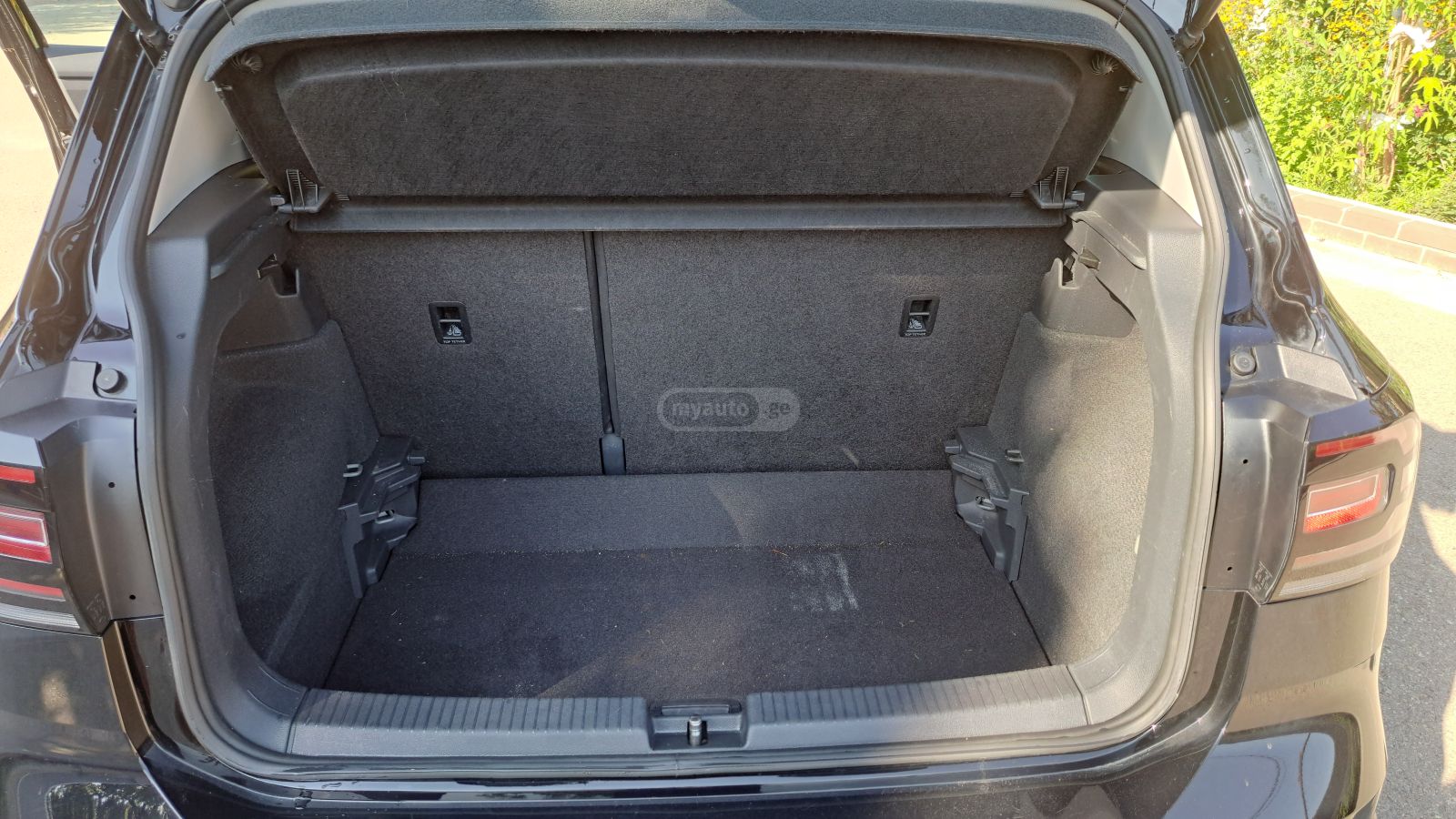 Volkswagen T-Roc - фото 9