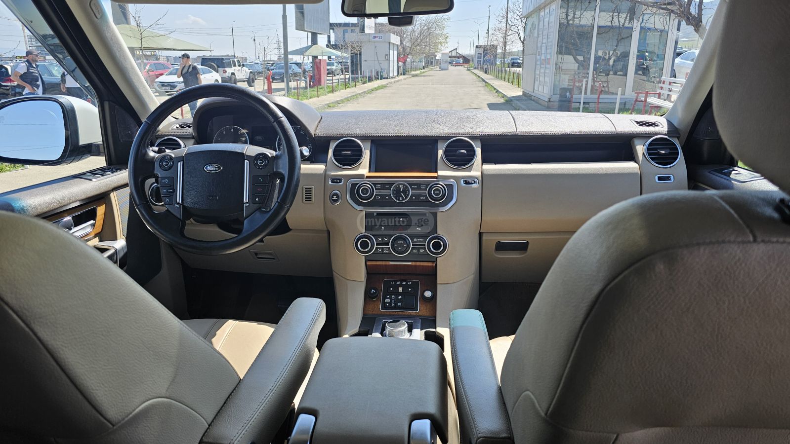 Land Rover LR 4 - фото 9