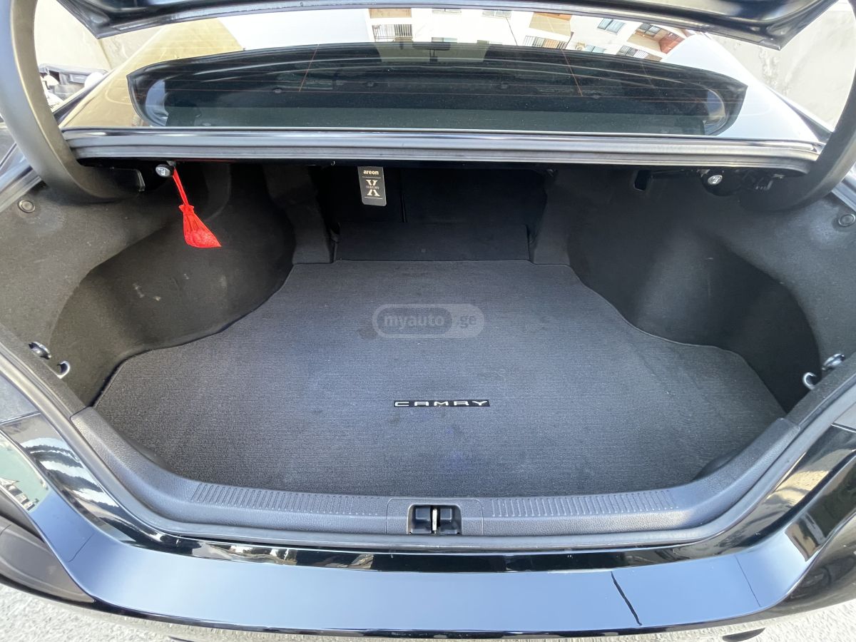 Toyota Camry - фото 11