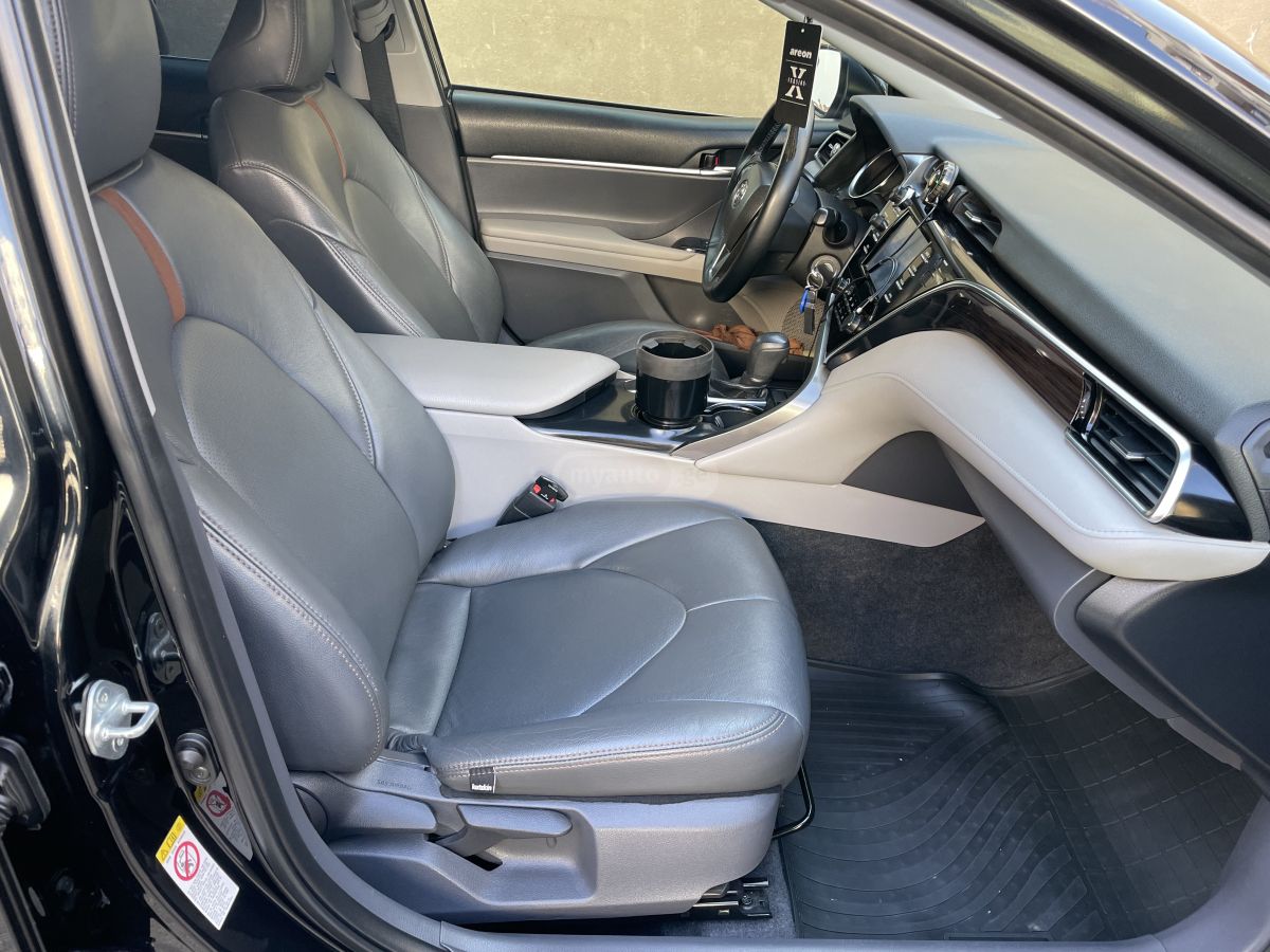 Toyota Camry - фото 8