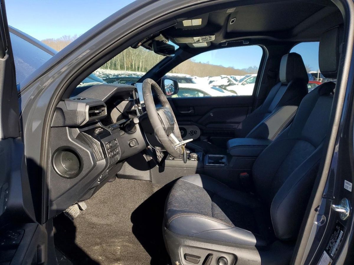 Toyota 4 Runner - фото 7