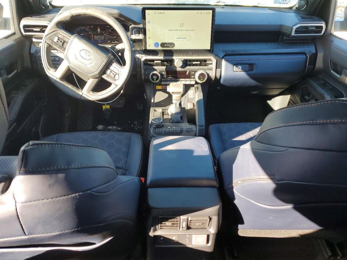 Toyota 4 Runner - фото 8