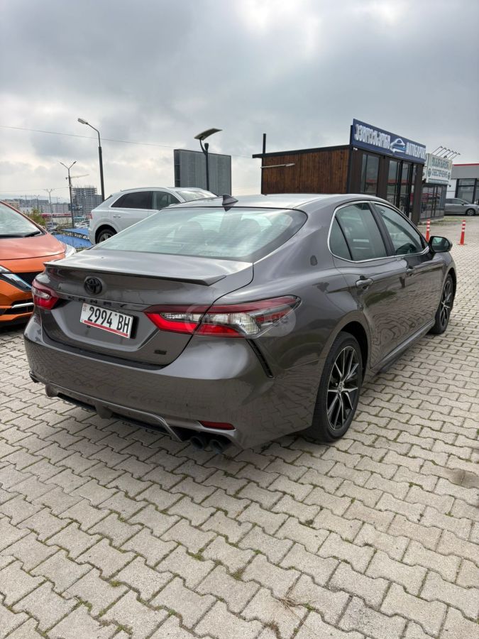 Toyota Camry - фото 6