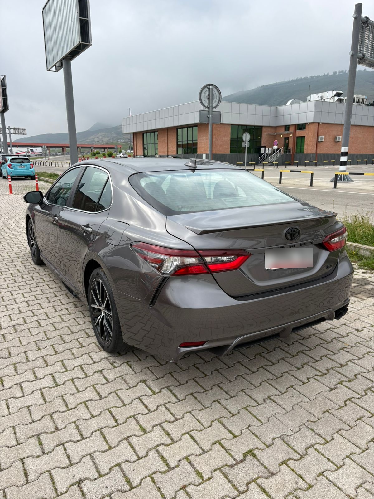 Toyota Camry - фото 9