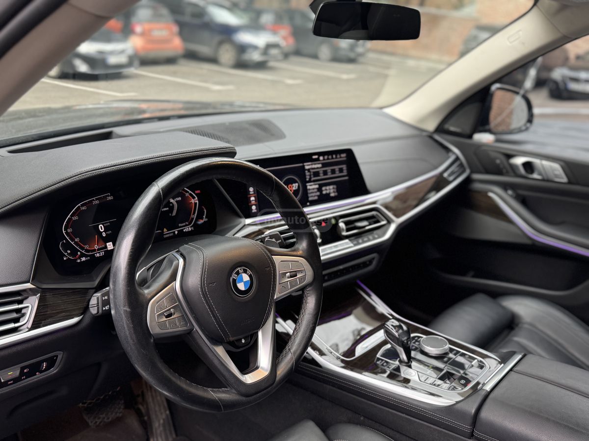 BMW X7 - фото 10