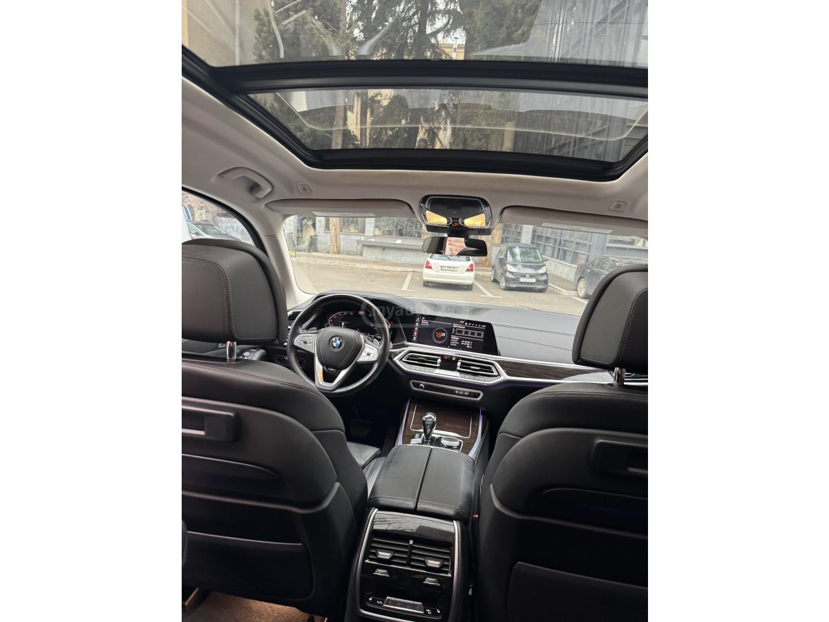 BMW X7 - фото 11