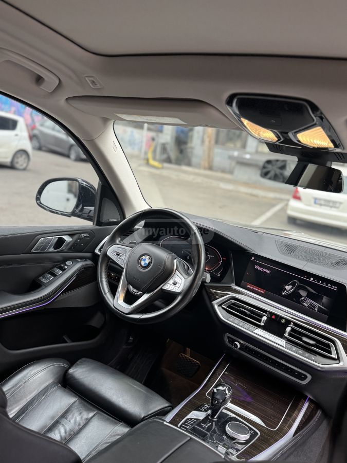 BMW X7 - фото 13