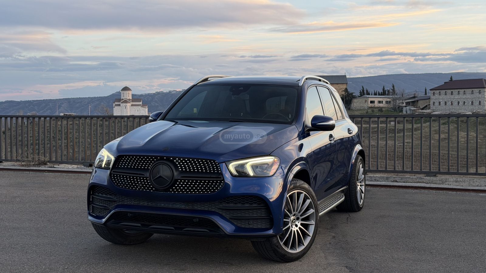 Mercedes-Benz GLE 350 - фото 1