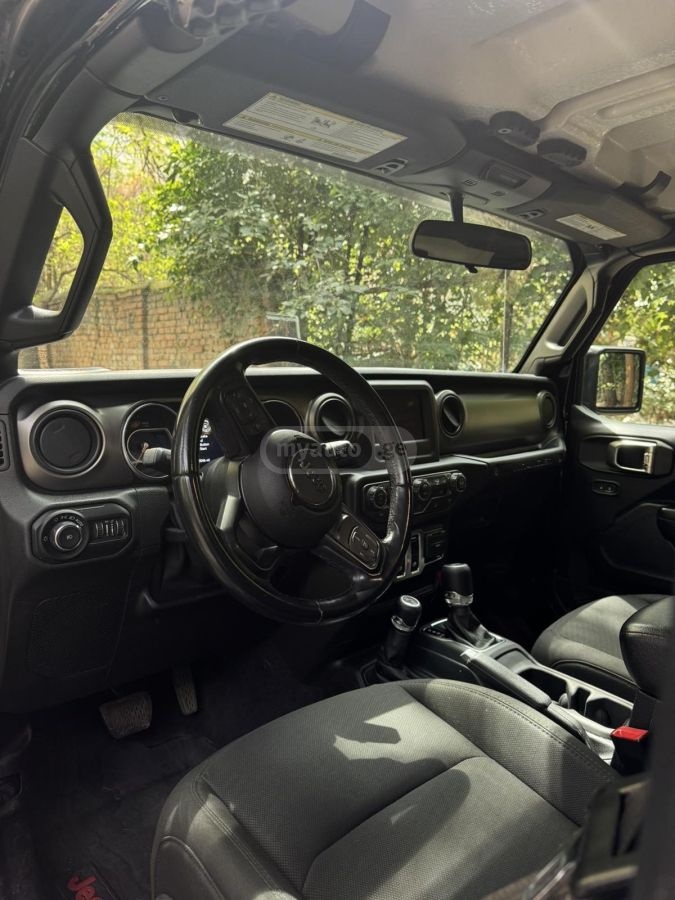 Jeep Wrangler - фото 4