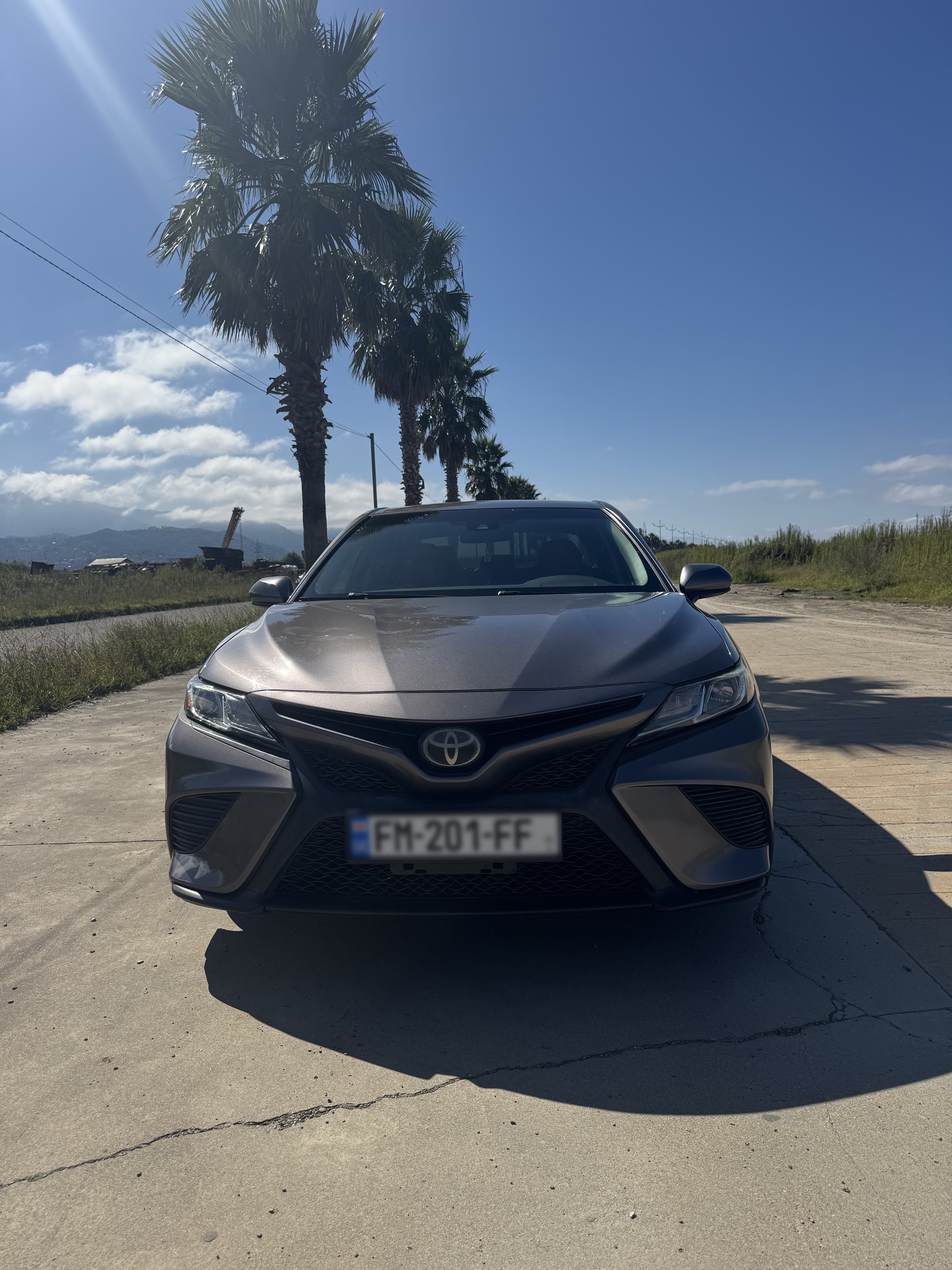 Toyota Camry - фото 2