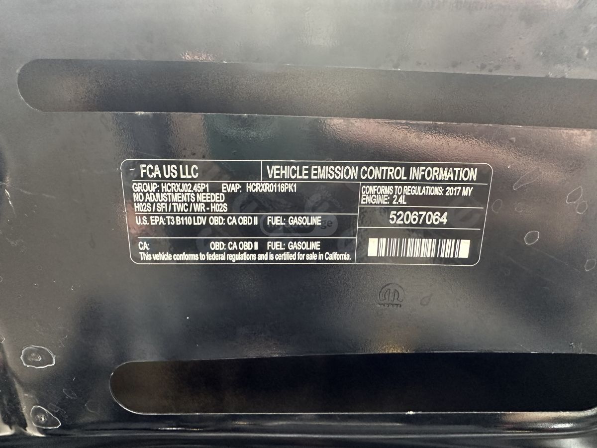 Jeep Renegade - фото 13