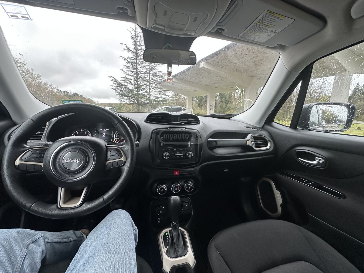 Jeep Renegade - фото 14