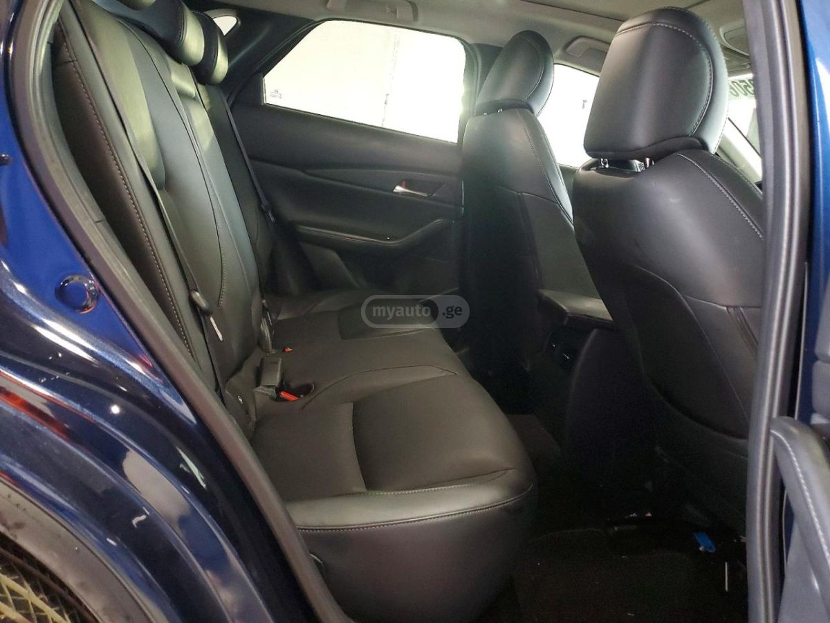 Mazda CX-30 - фото 11