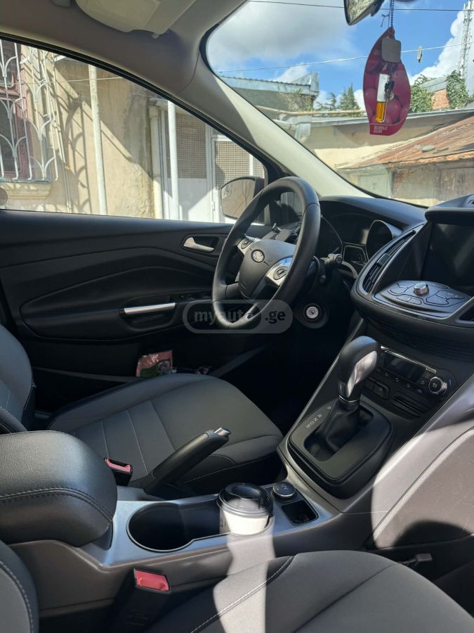 Ford Escape - фото 3