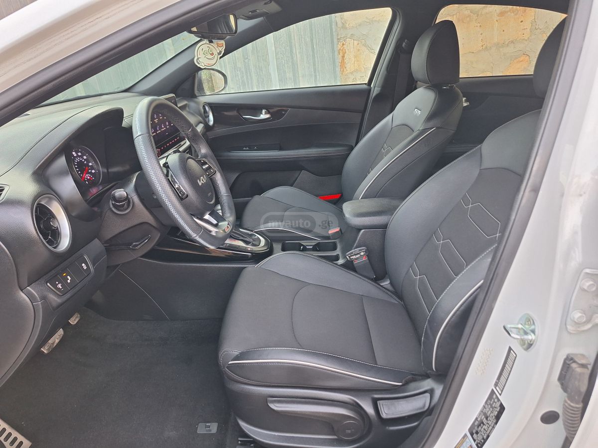 Kia Forte - фото 4