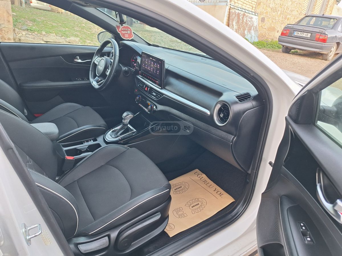 Kia Forte - фото 5