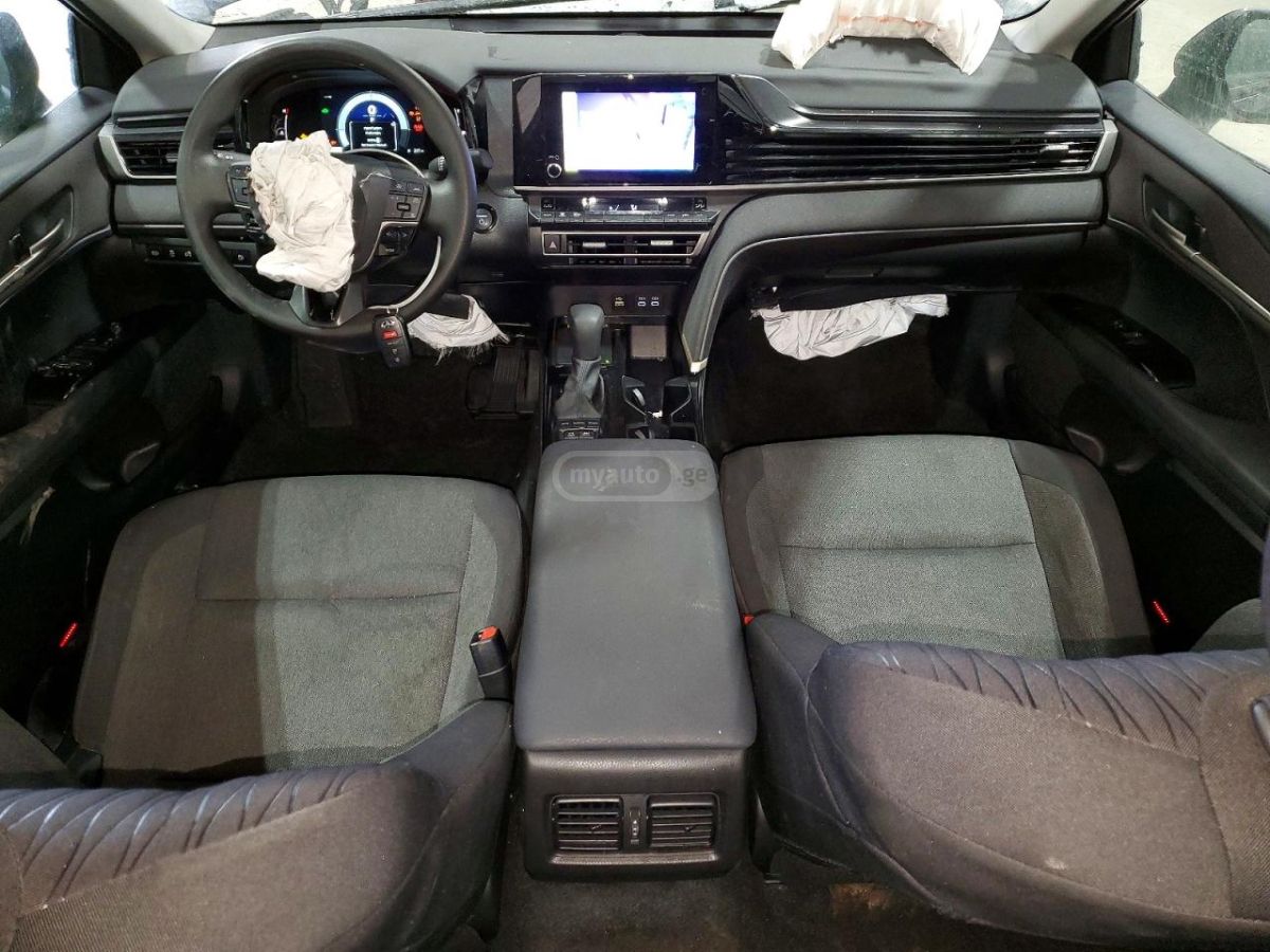 Toyota Camry - фото 8