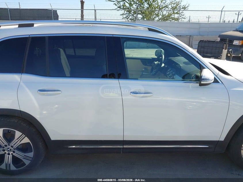 Mercedes-Benz EQB 300 2024 — миниатюра 12