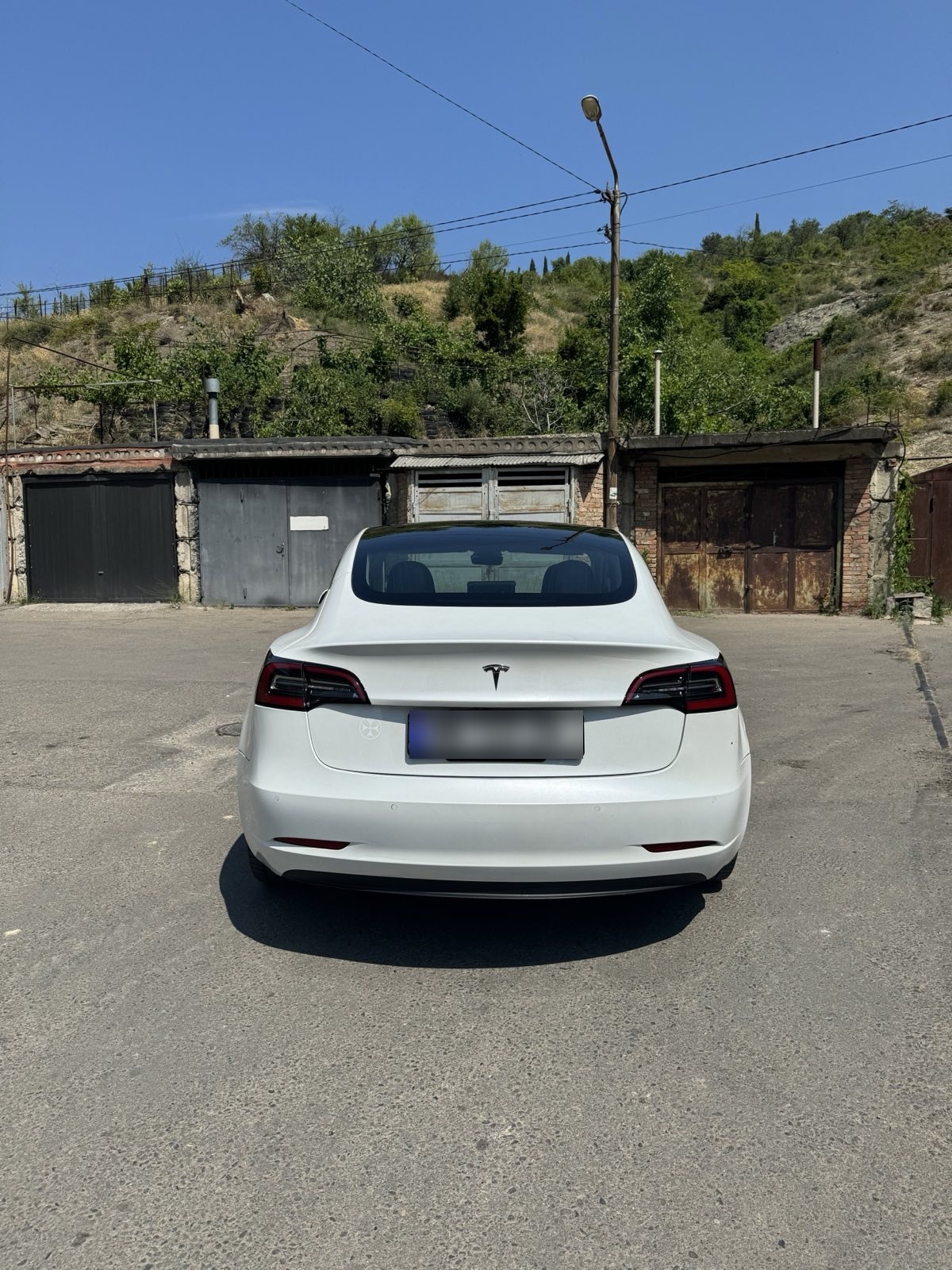 Tesla Model 3 - фото 3