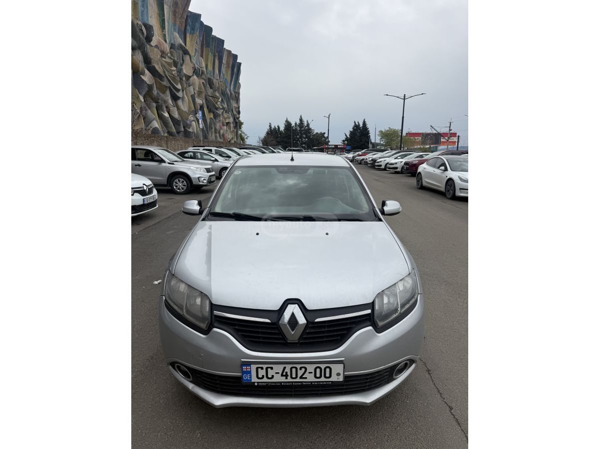 Renault Logan - фото 2