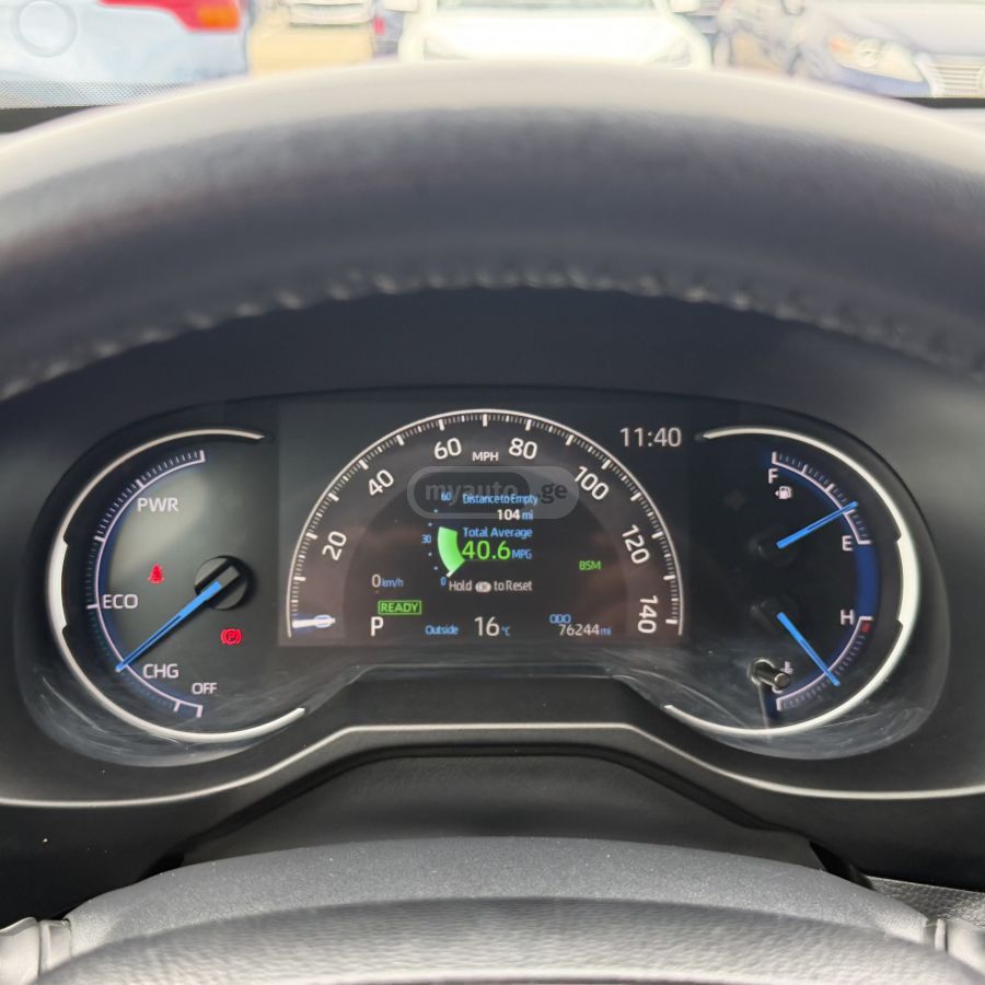 Toyota Rav 4 - фото 9