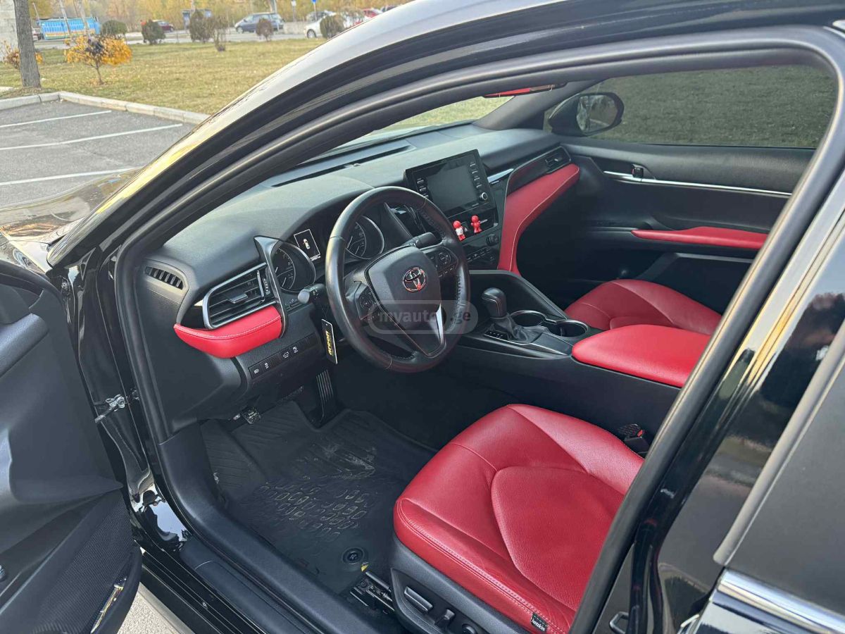 Toyota Camry - фото 8