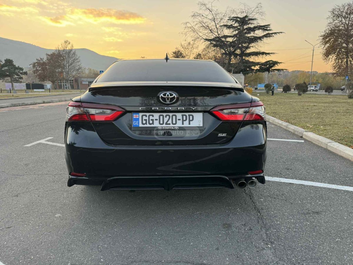 Toyota Camry - фото 9