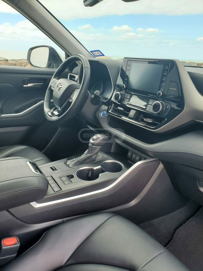 Toyota Highlander - фото 10