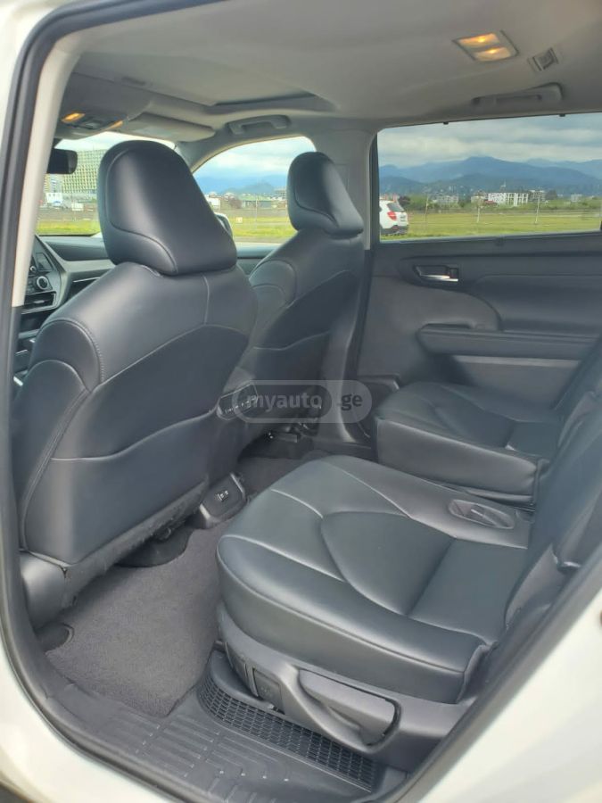 Toyota Highlander - фото 9