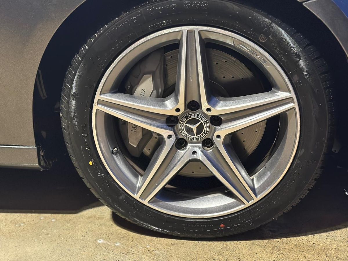 Mercedes-Benz E 300 - фото 13