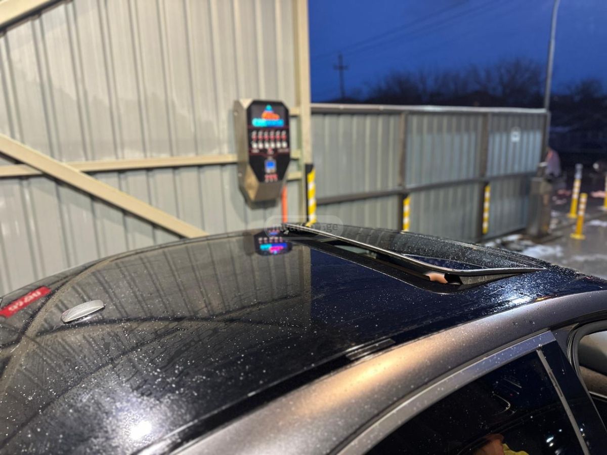 Mercedes-Benz E 300 - фото 6