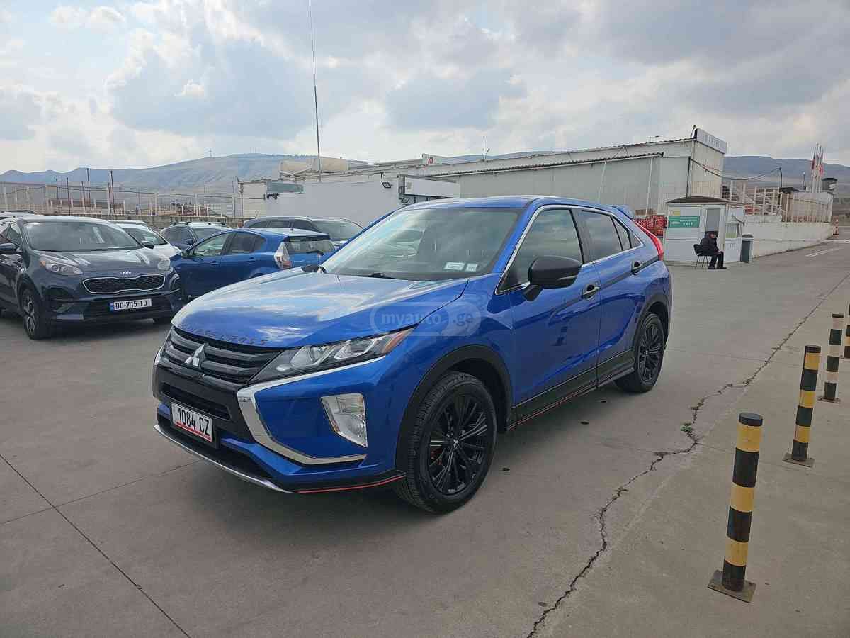 Mitsubishi Eclipse Cross - фото 1