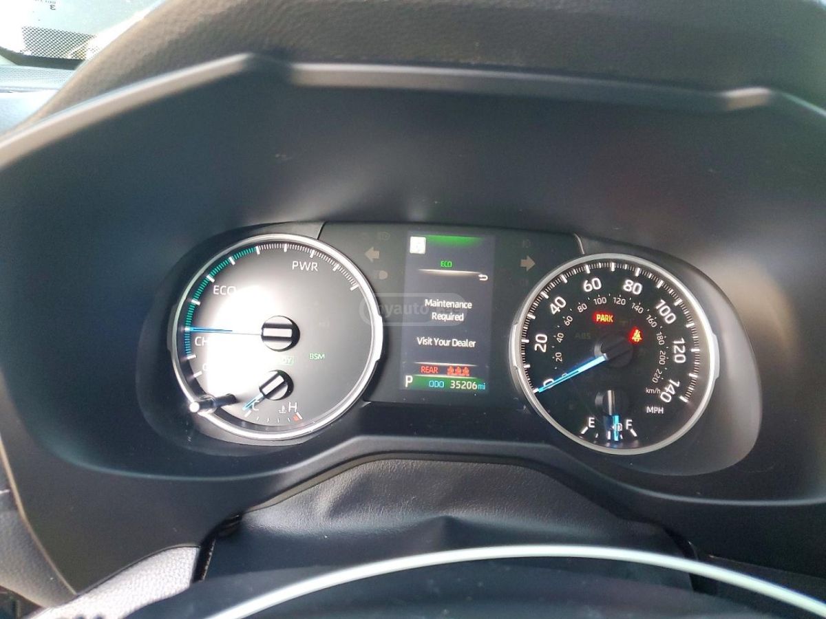 Toyota LE 4dr All-Wheel Drive Automat — миниатюра 9