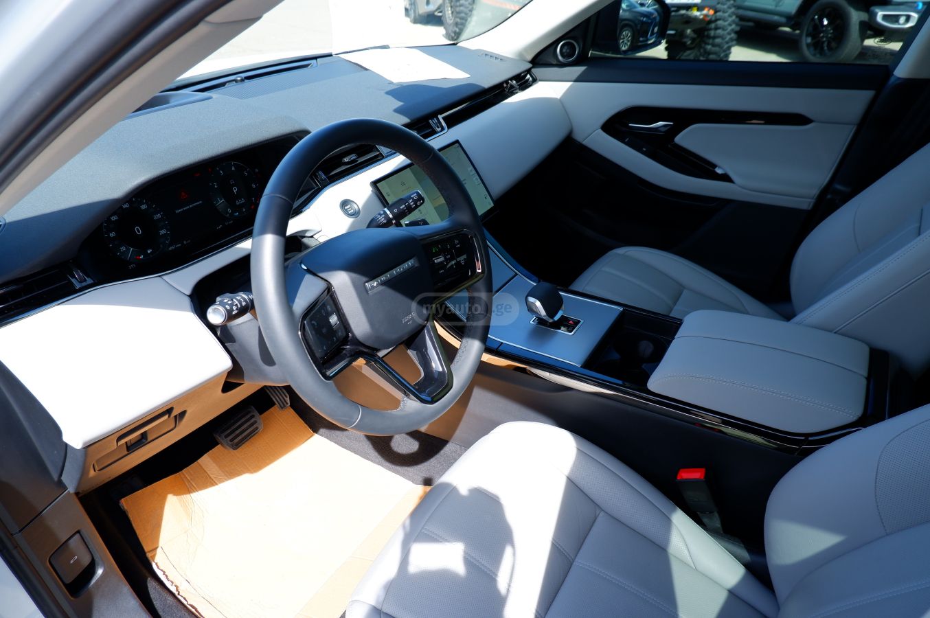 Land Rover Range Rover Evoque 2025 — миниатюра 11