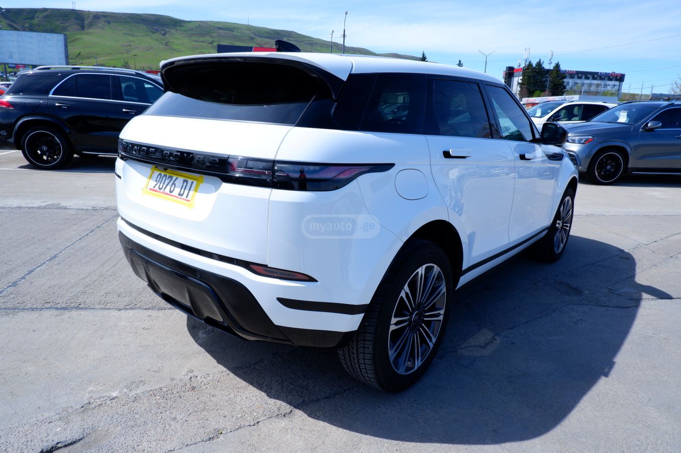Land Rover Range Rover Evoque 2025 — миниатюра 3