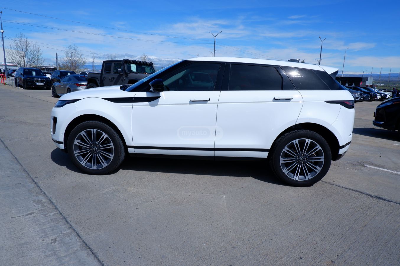 Land Rover Range Rover Evoque 2025 — миниатюра 6