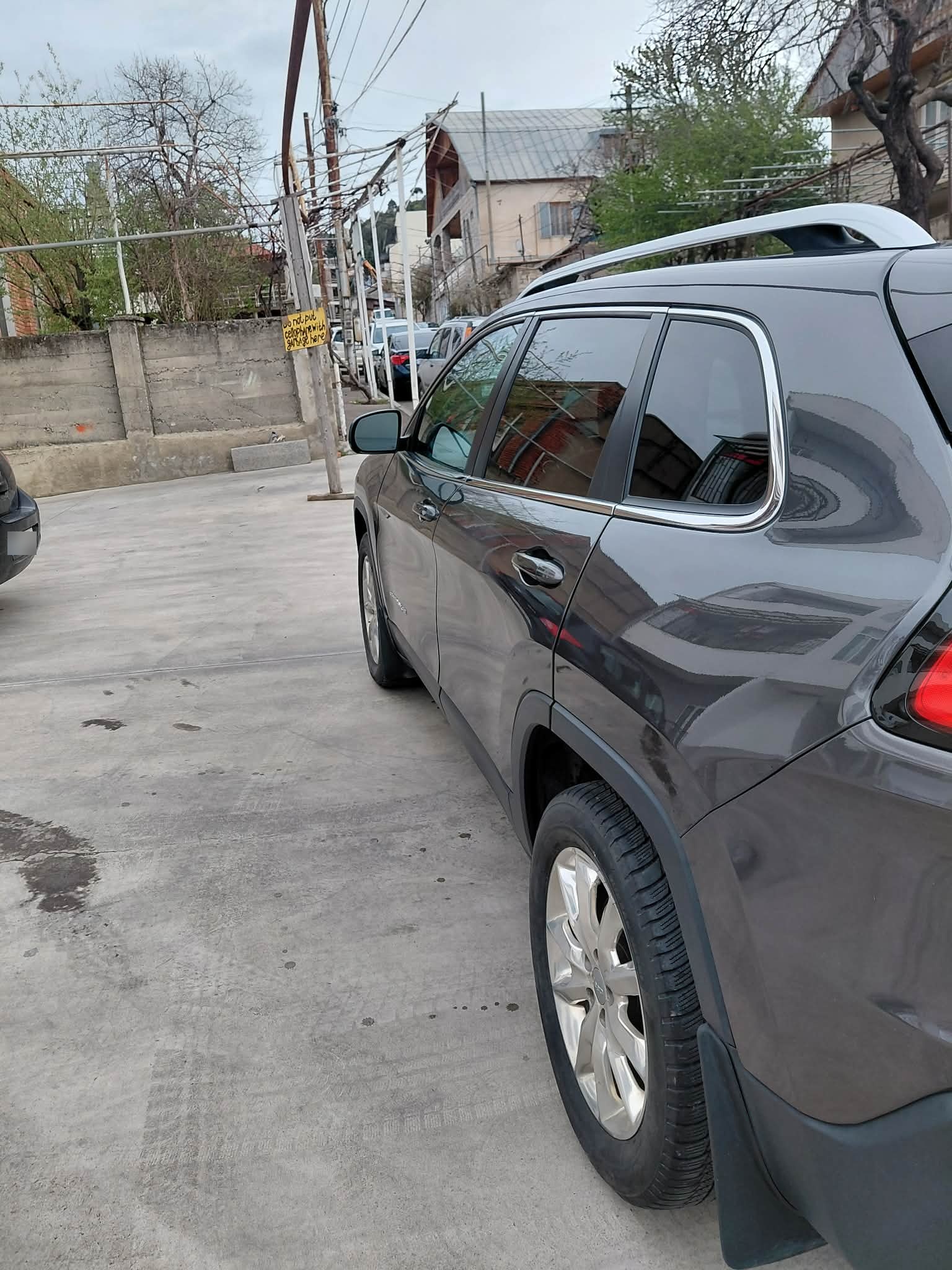 Jeep Cherokee - фото 6