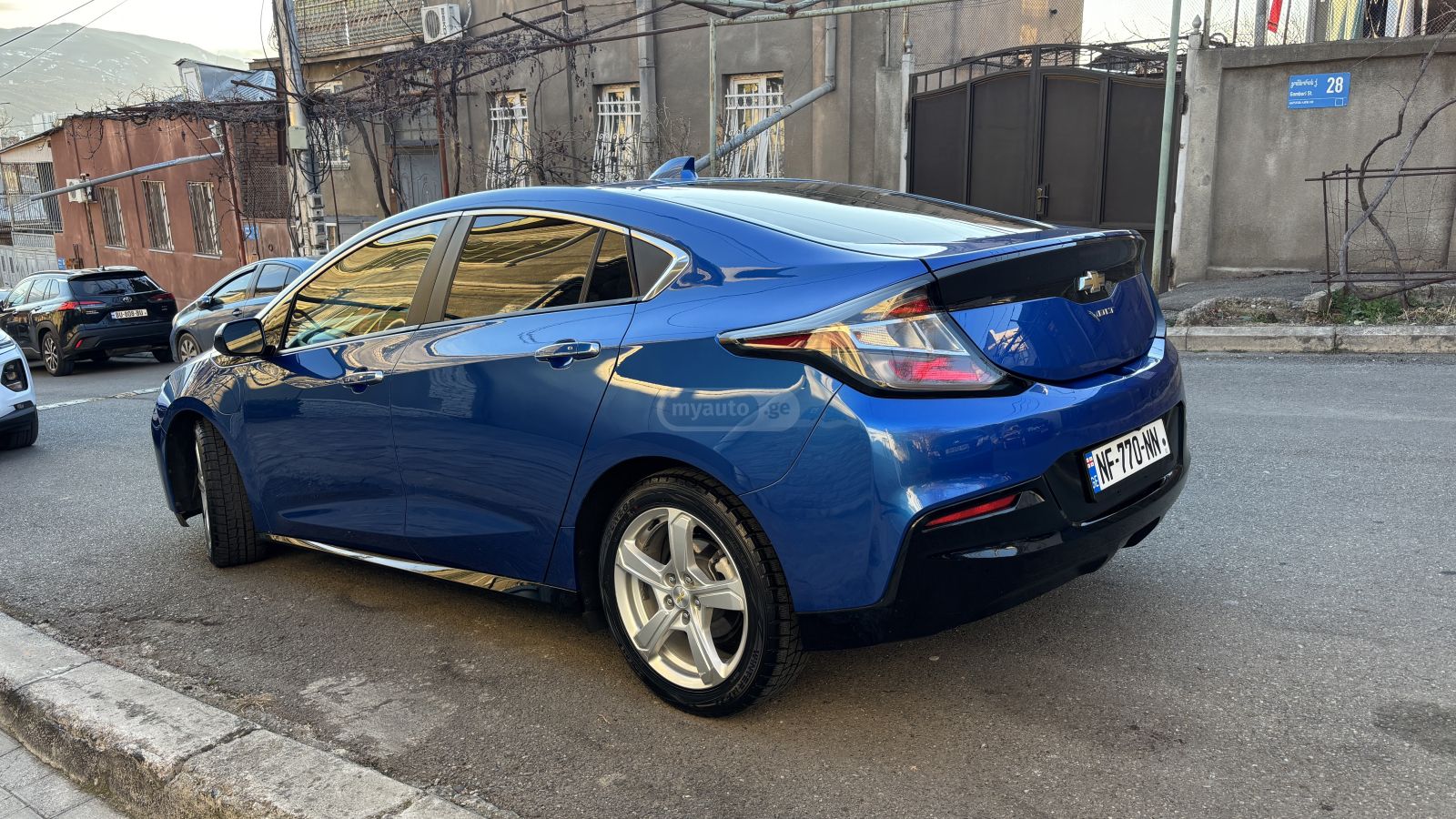 Chevrolet Volt - фото 2