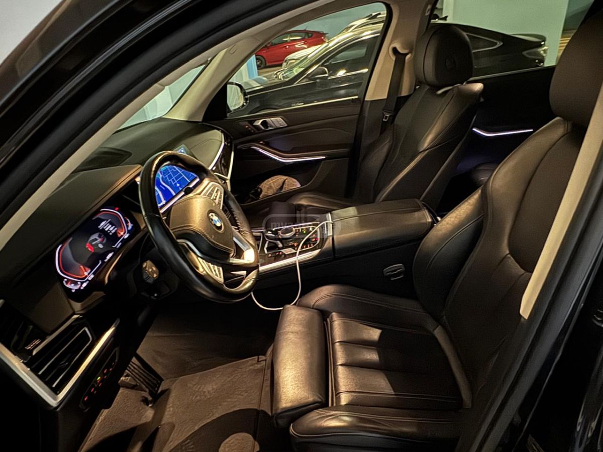 BMW X7 - фото 10