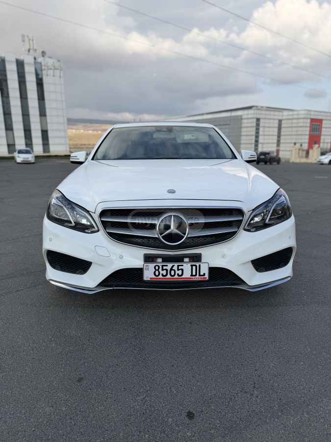 Mercedes-Benz E 350 - фото 12