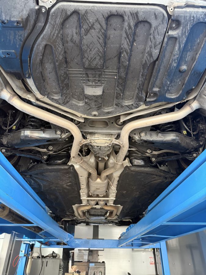 Mercedes-Benz E 350 - фото 15