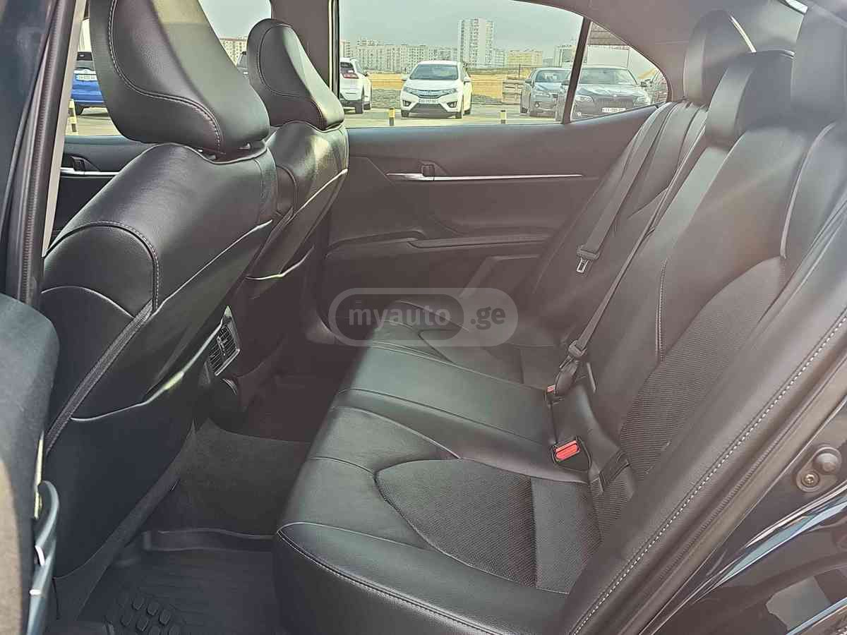 Toyota Toyota Camry — миниатюра 8