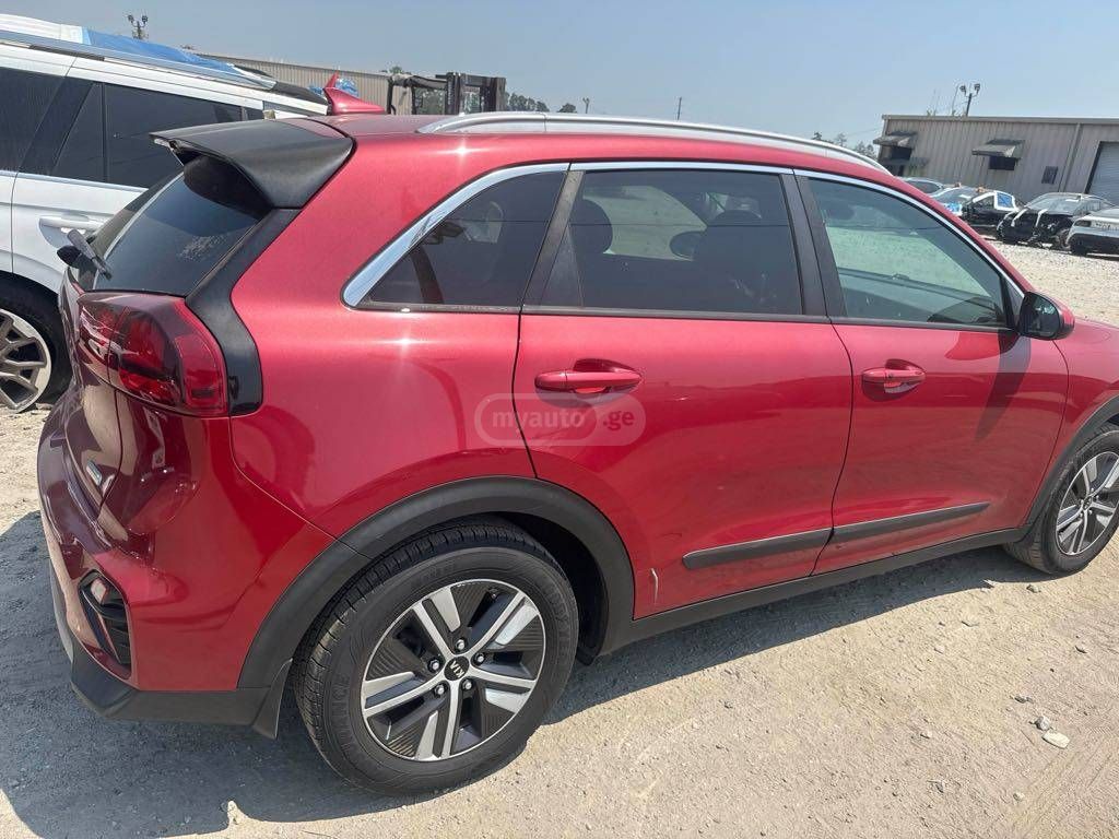 Kia Niro - фото 9