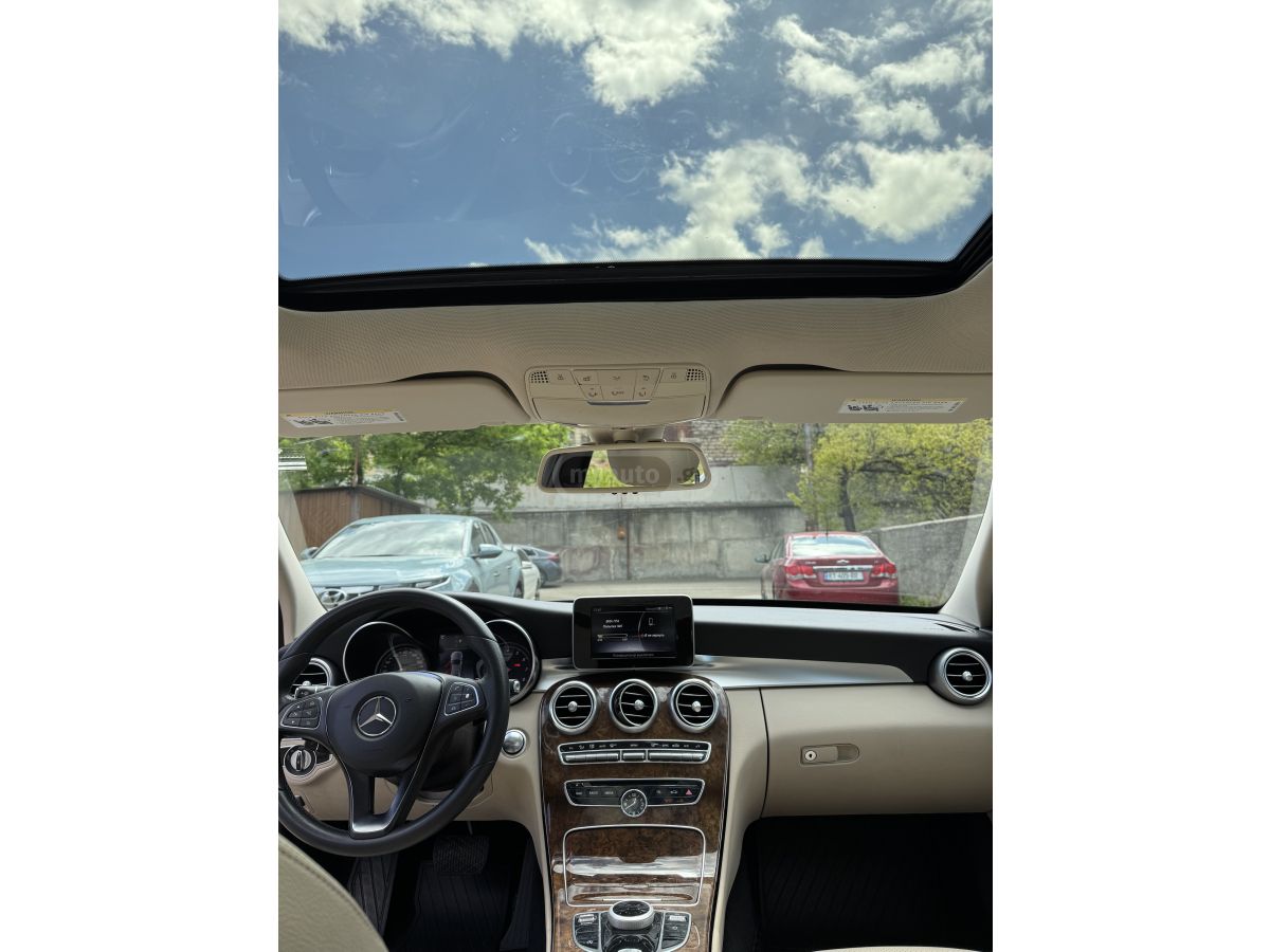 Mercedes-Benz C 300 - фото 8
