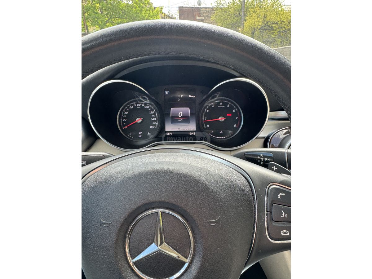Mercedes-Benz C 300 - фото 9