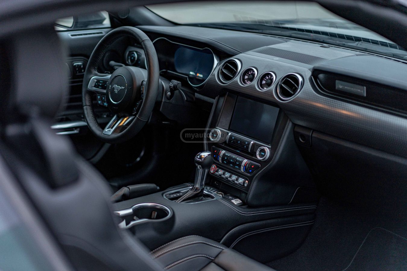 Ford EcoBoost Premium 2dr Convertib — миниатюра 8