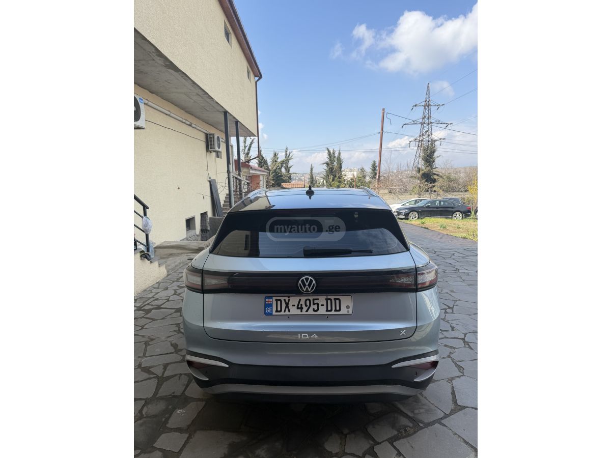 Volkswagen ID 4 - фото 5