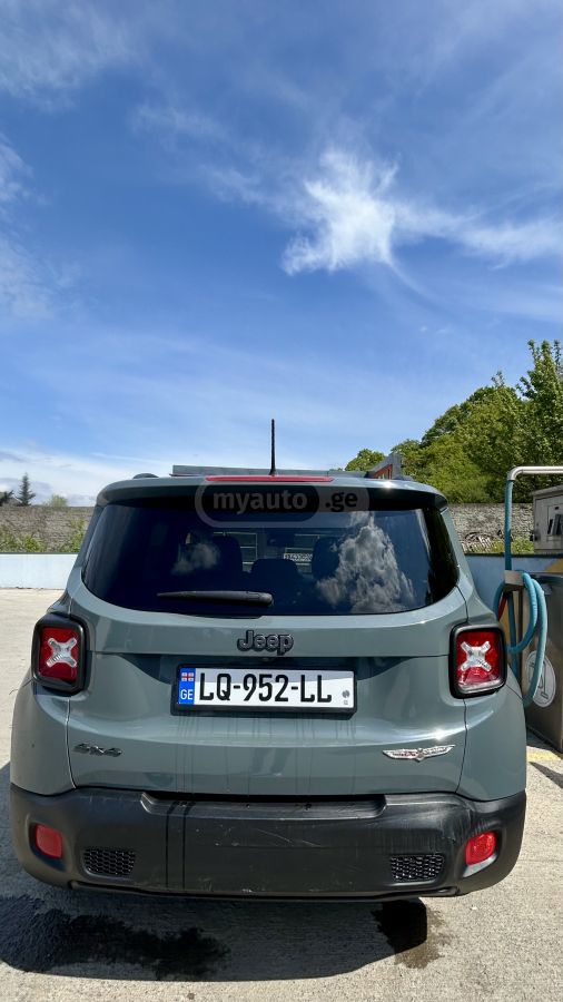 Jeep Renegade - фото 3