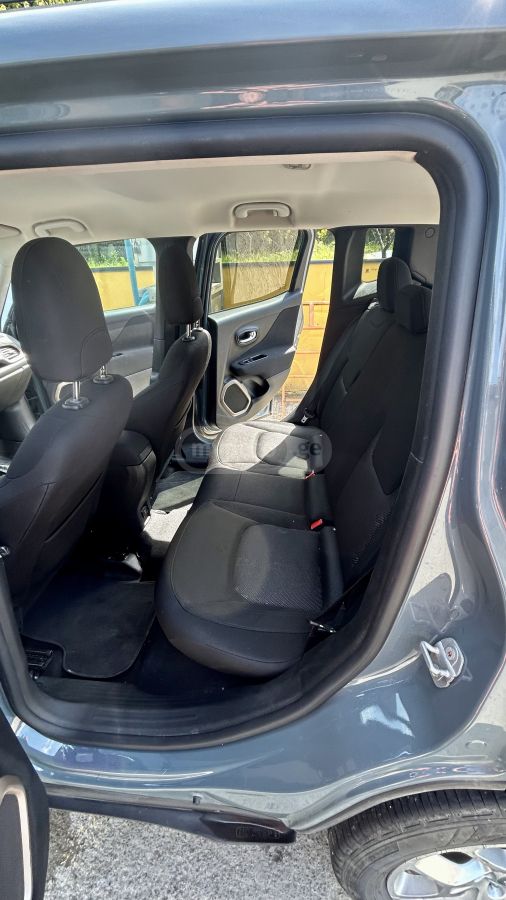 Jeep Renegade - фото 7